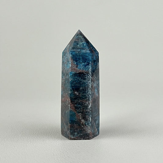 磷灰石晶柱 AP002 (Apatite)