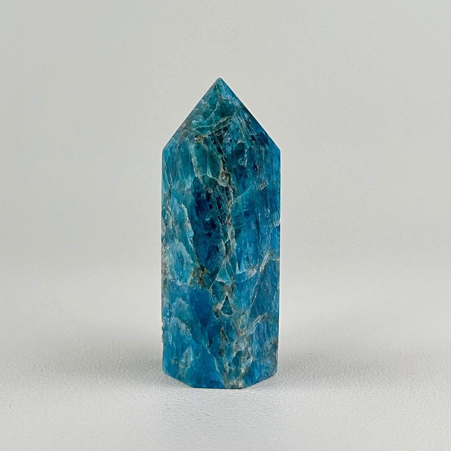 磷灰石晶柱 AP001 (Apatite)