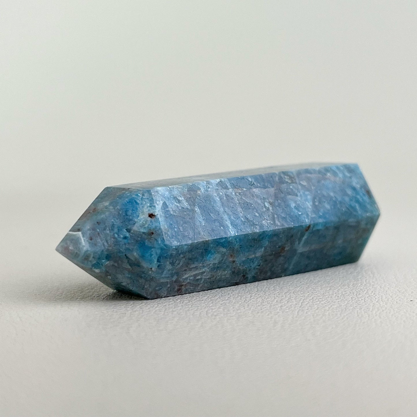 磷灰石晶柱 AP003 (Apatite)