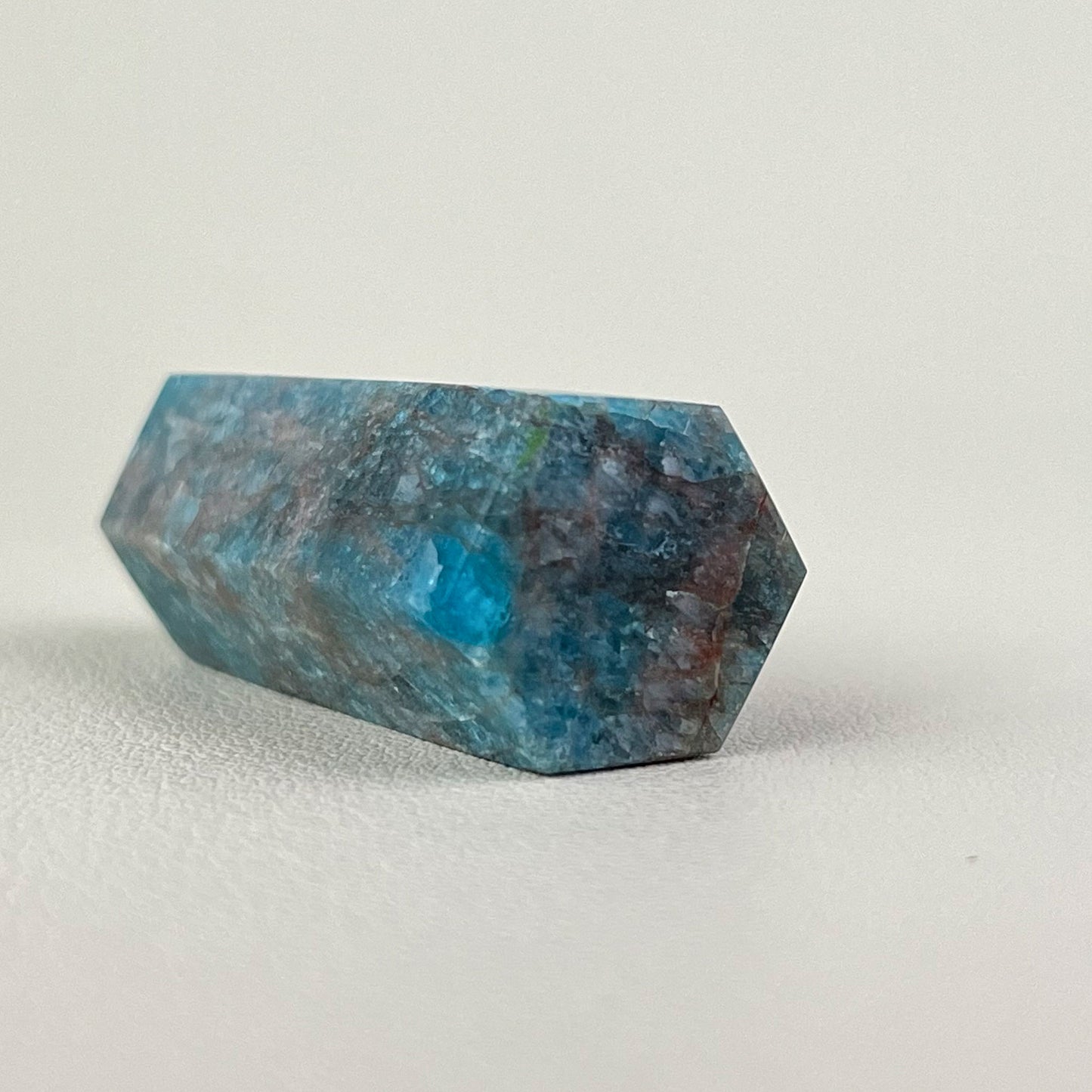 磷灰石晶柱 AP004 (Apatite)