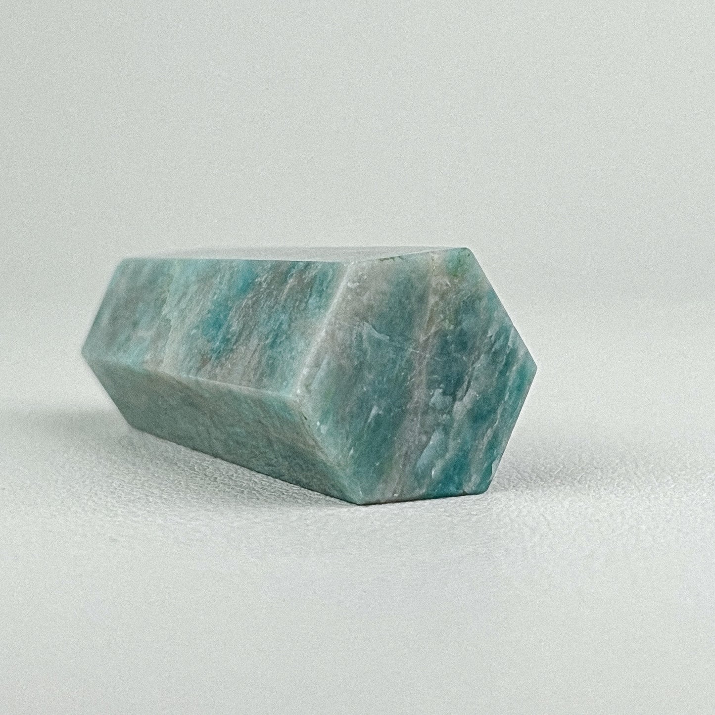 條紋亞馬遜石晶柱 SA003 (Amazonite)